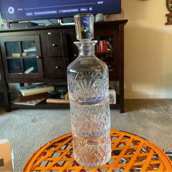 Godinger Stackable Whiskey Decanter and Glasses Dublin 3 pc set - Picture 4 of 7